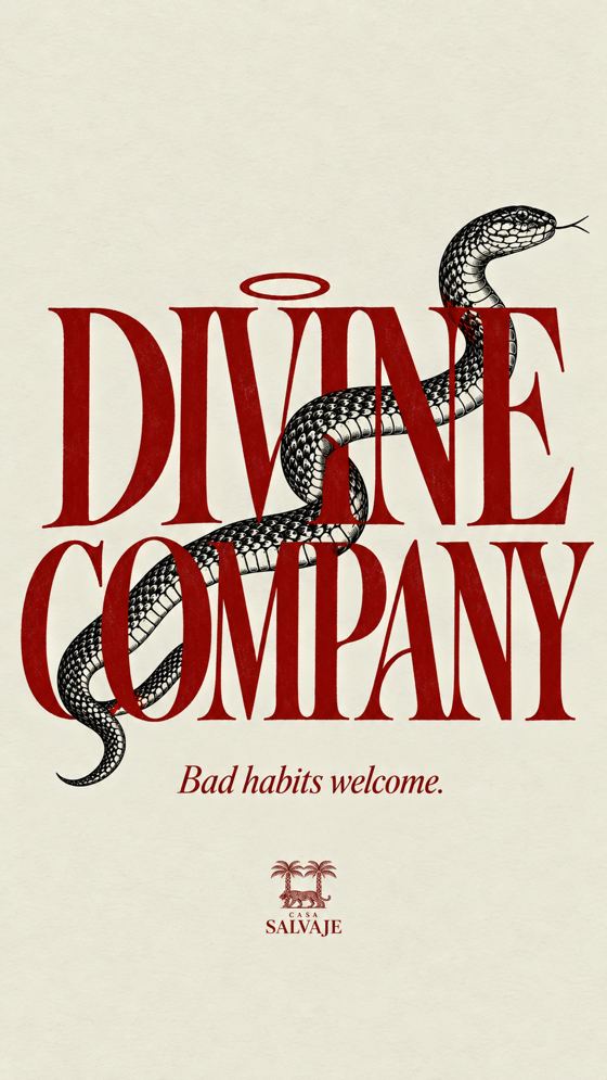 Tipografía roja Divine company con una serpiente